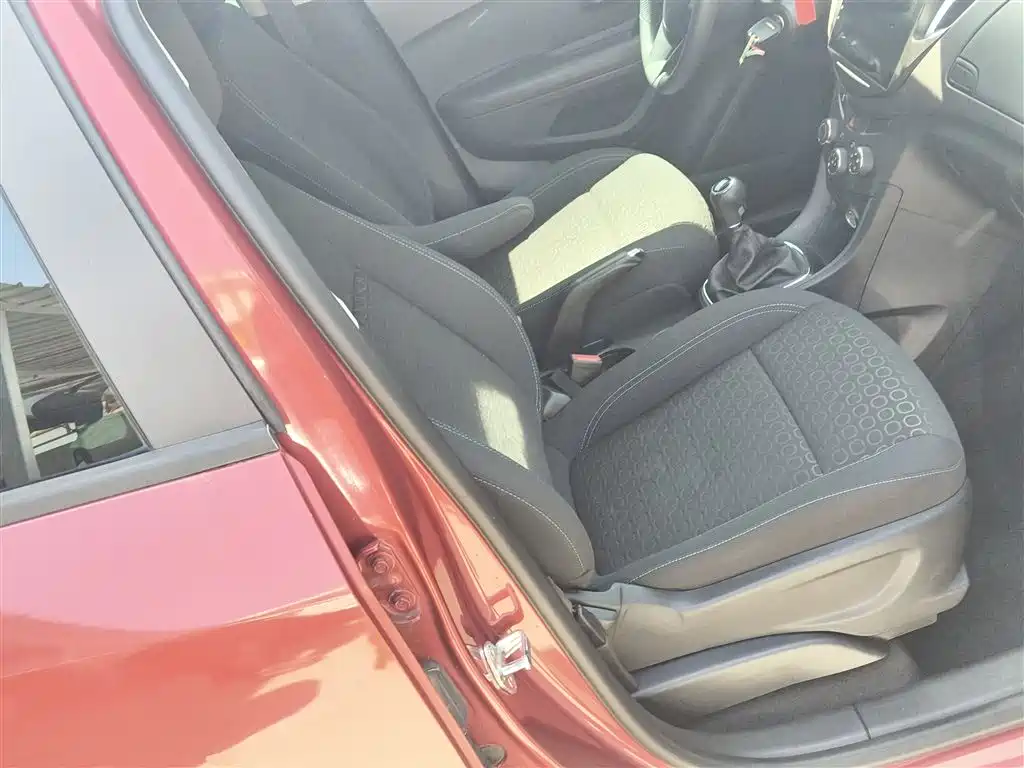 Chevrolet Trax 2014 1.4T Manual 2WD Comfort фото 25