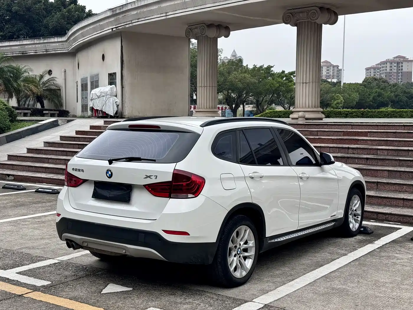 BMW X1 2015 Model sDrive18i Fashion Advanced Edition фото 9