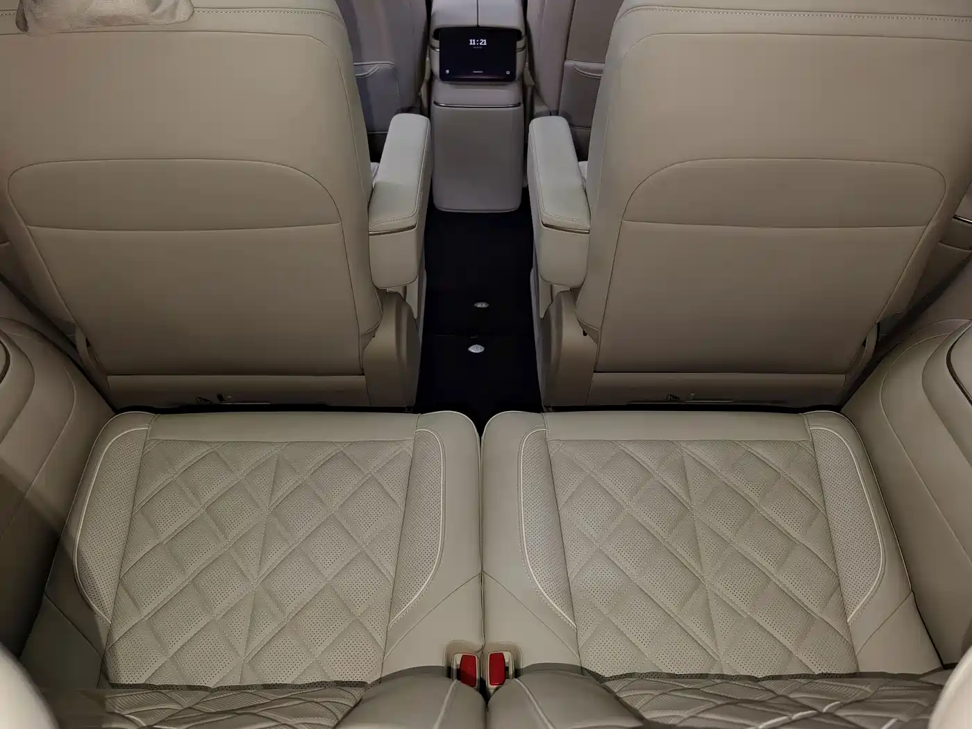 NIO ES8 2026 2025 Model 6-Seat Executive Luxury Edition