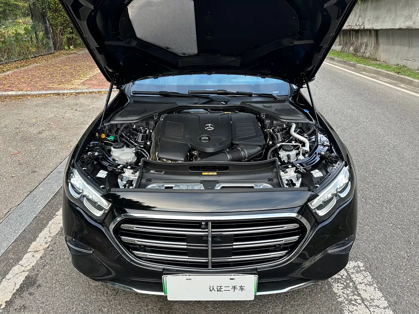 Mercedes-Benz E-Class New Energy 2024 E 350 e L Plug-in Hybrid Sedan фото 22