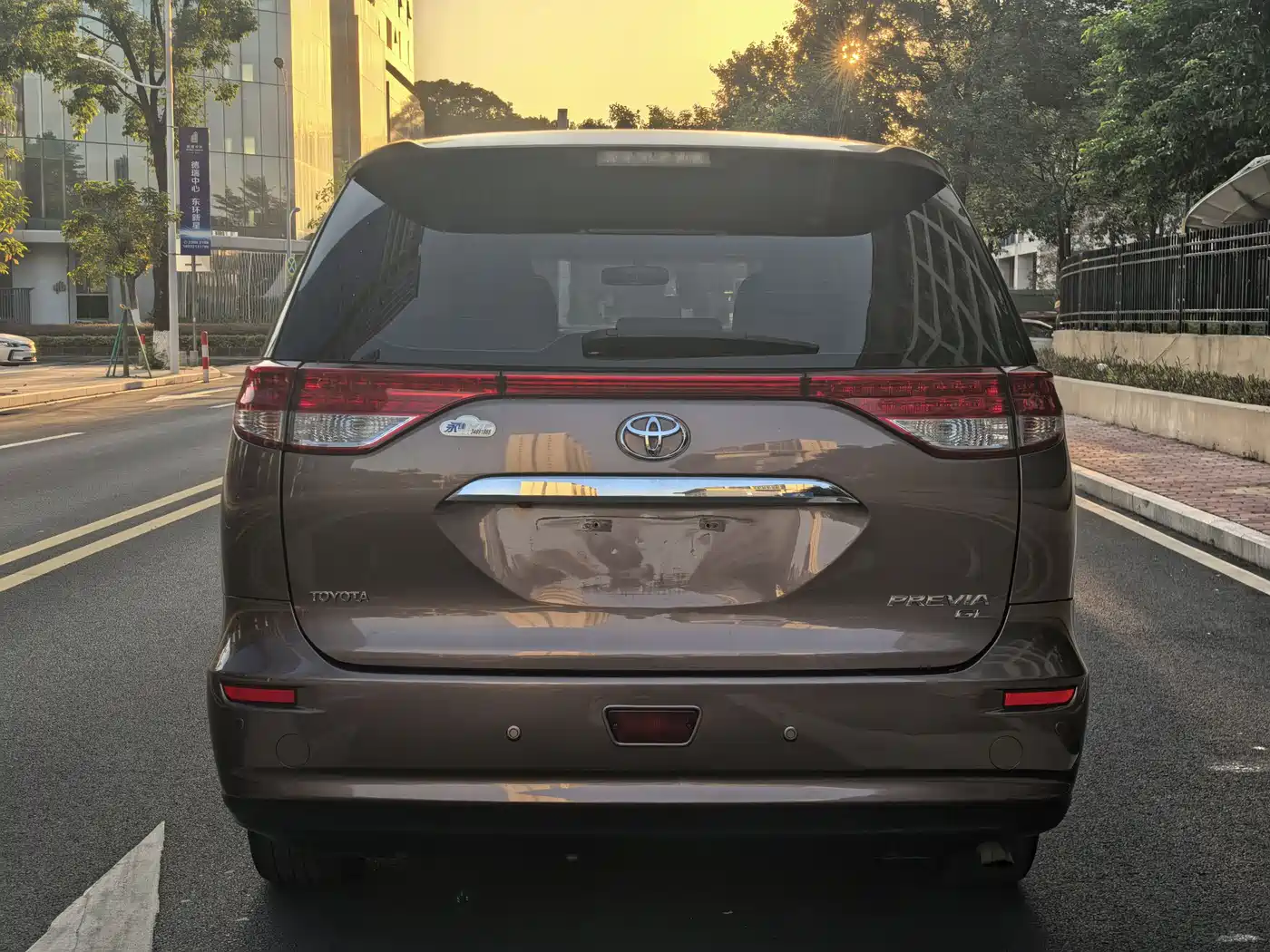 Toyota Previa 2012 2.4L 7-Seater Luxury Edition фото 5