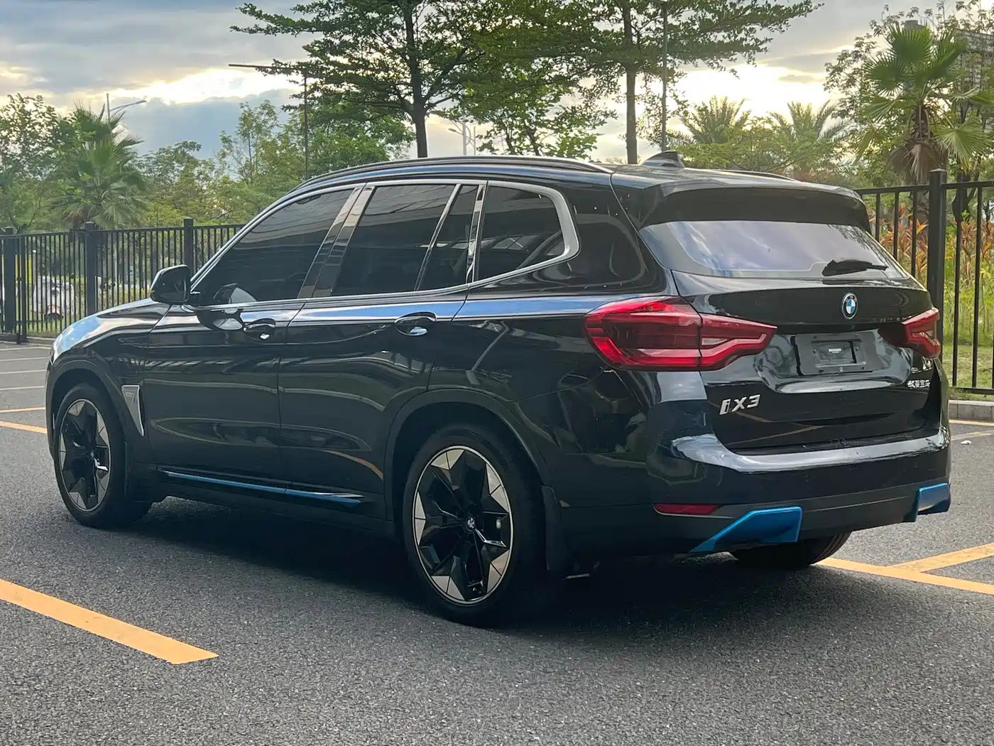 BMW iX3 2021 2021 Pioneer