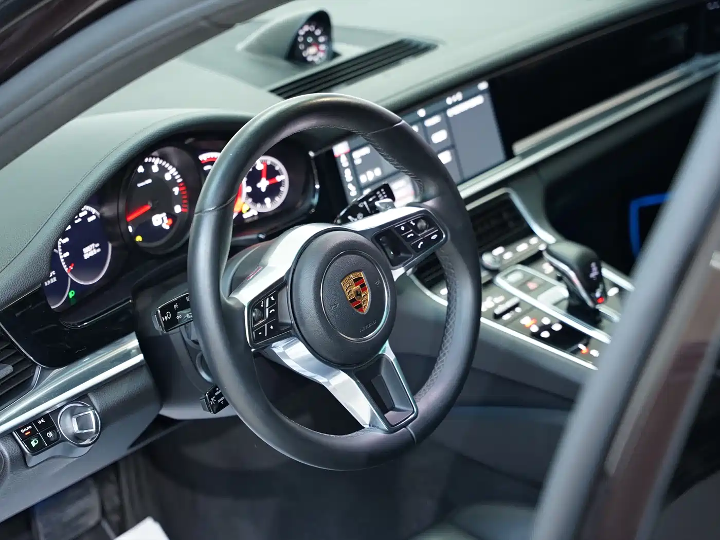 Porsche Panamera 2017 Panamera Executive Long Wheelbase 3.0T фото 14