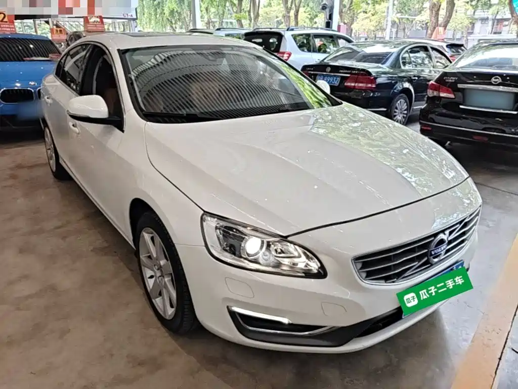 Photo 4 - Volvo S60