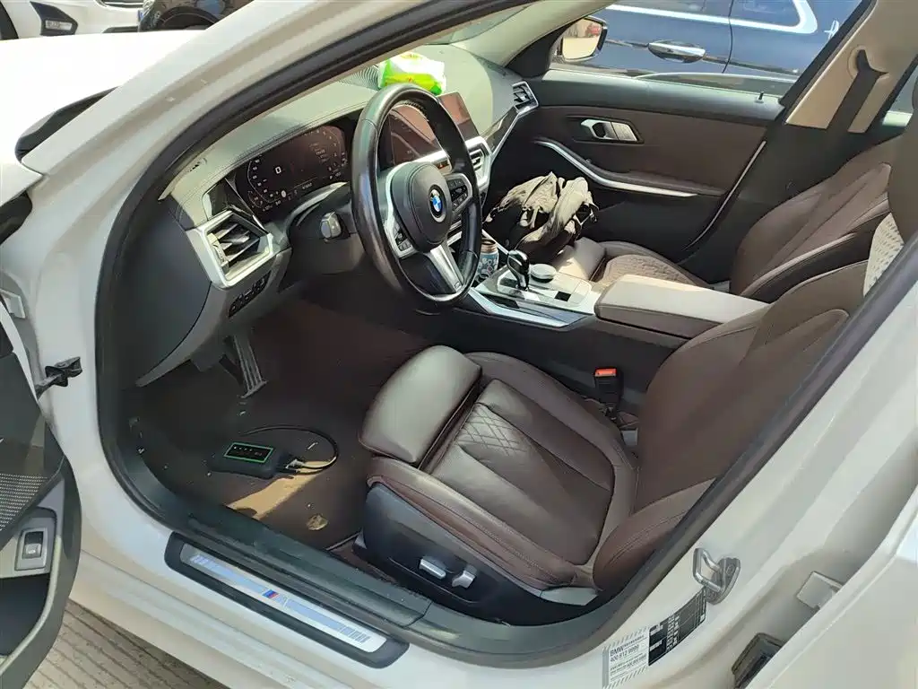 BMW 3 Series 2022 325Li M Sport Package фото 16