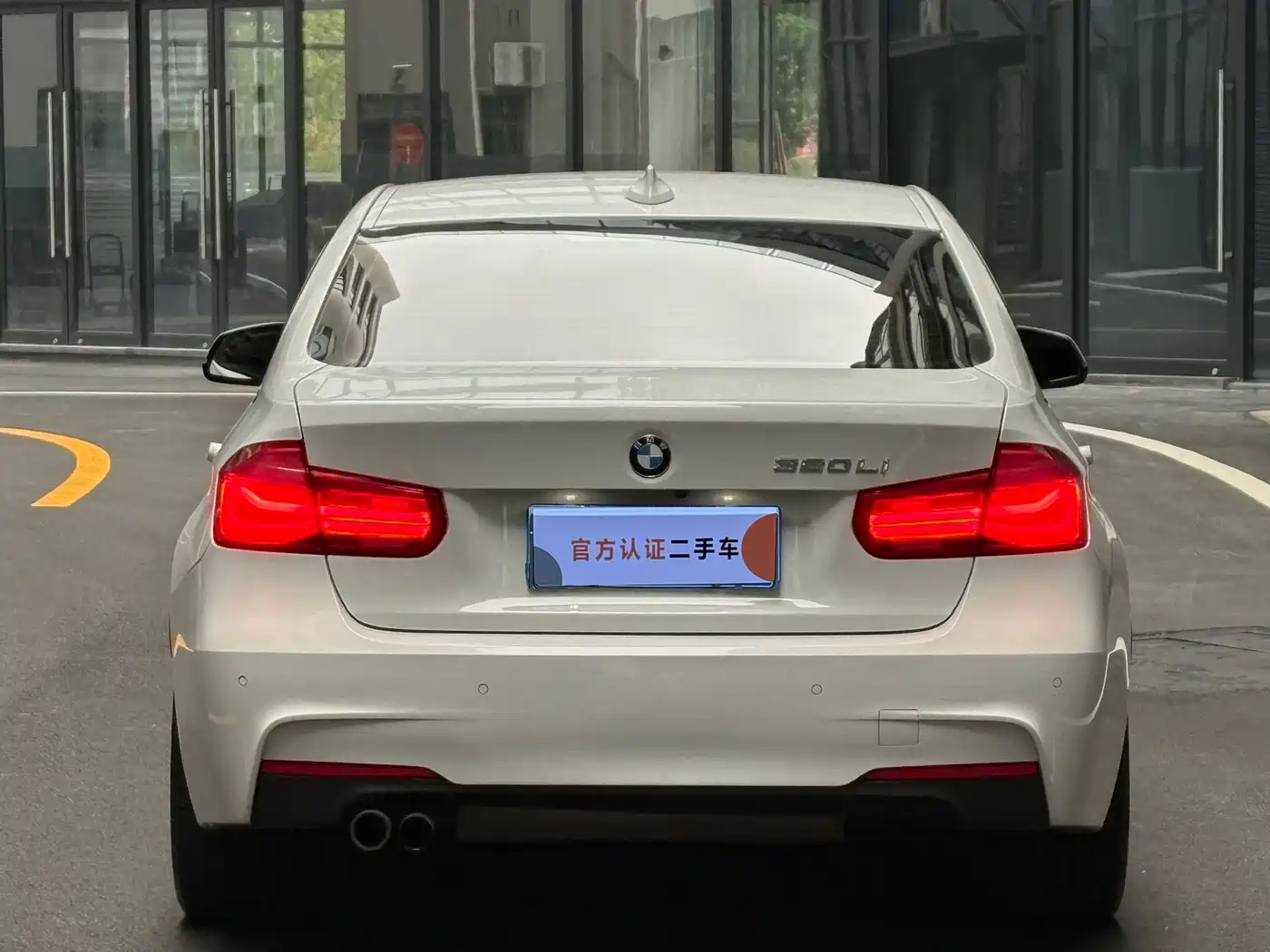 BMW 3 Series 2017 320Li M Sport фото 4