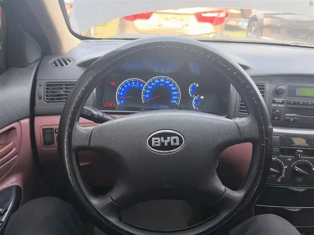 BYD F3 2012 Energy-saving Edition 1.5L Manual Comfort фото 11