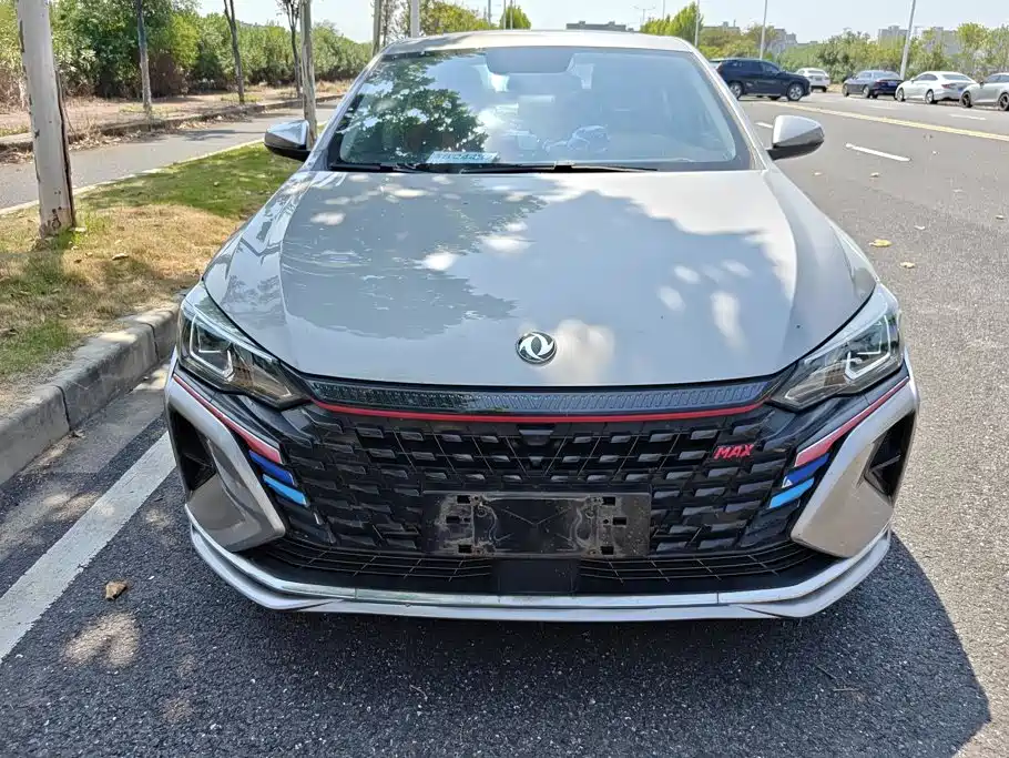 Dongfeng Aeolus Yixuan MAX 2022 2021 1.5T Trendy Dad Edition