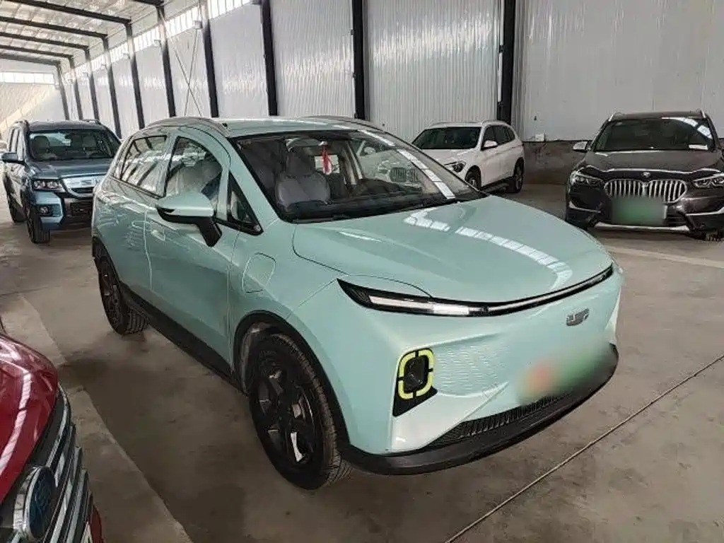 Фото 23 - Geely Geometry E Firefly