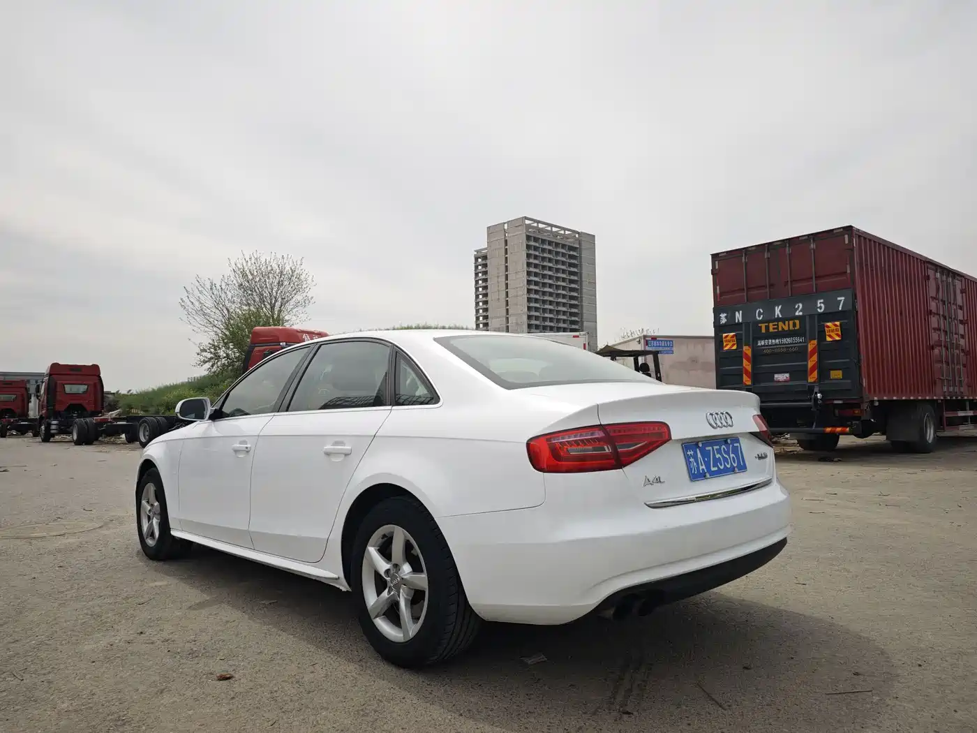Audi A4L 2013 35 TFSI Automatic Comfort фото 17