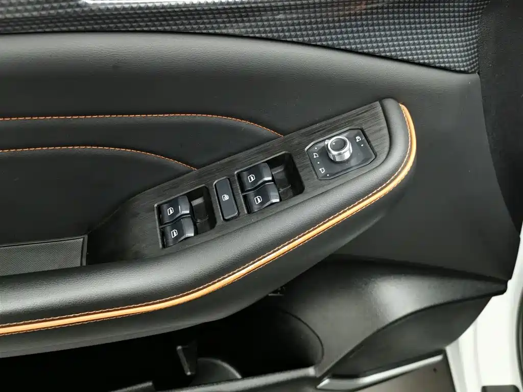 Haval F7 2021 2.0T AWD i-Joy фото 9