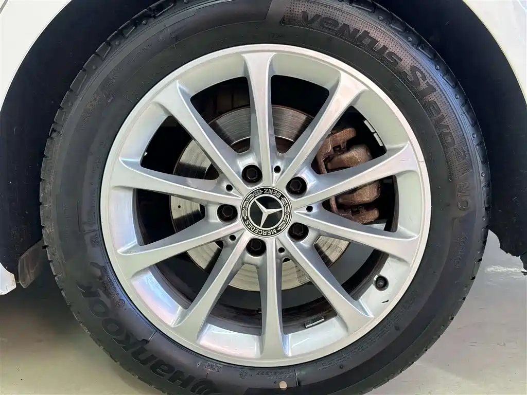 Mercedes-Benz A-Class 2019 A 200 L Sport Sedan фото 10