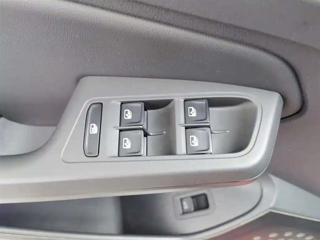 Volkswagen Lamando 2021 Facelift 280TSI DSG Comfort Edition фото 9