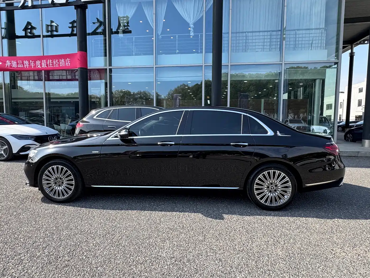 Mercedes-Benz E-Class 2023 E 300 L Luxury фото 7