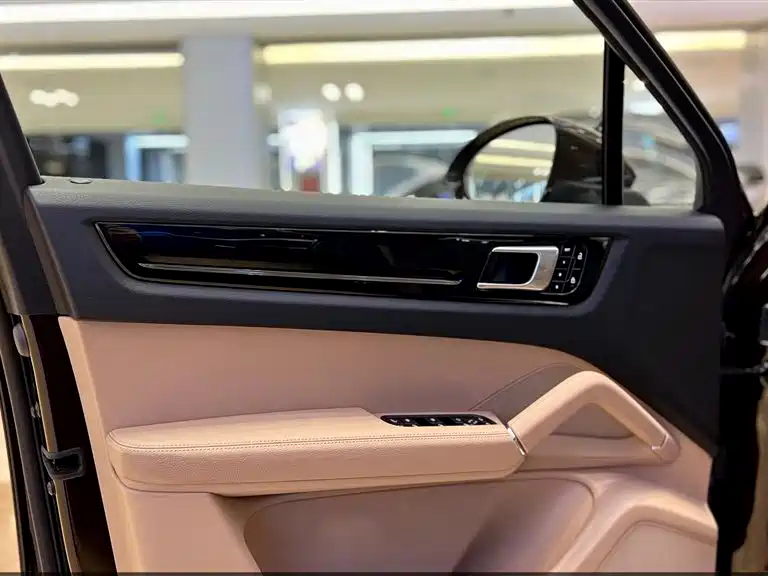 Porsche Cayenne New Energy 2020 Cayenne E-Hybrid 2.0T фото 10
