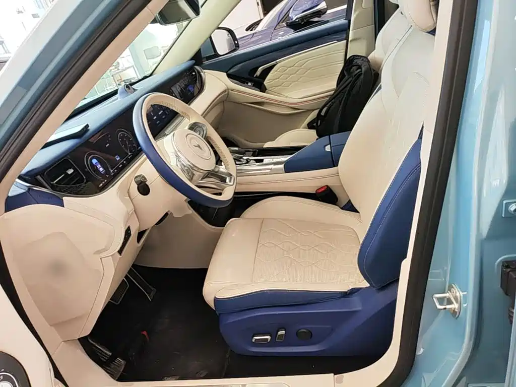 Voyah Free 2021 2021 AWD Standard Range Extender Exclusive Luxury Package