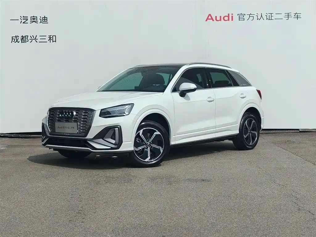 2022 Audi Q2L e-tron