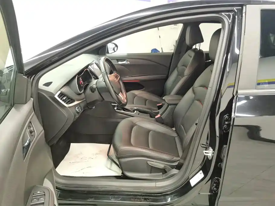 Chevrolet Monza 2019 RS 330T Auto Smooth Edition China VI фото 9