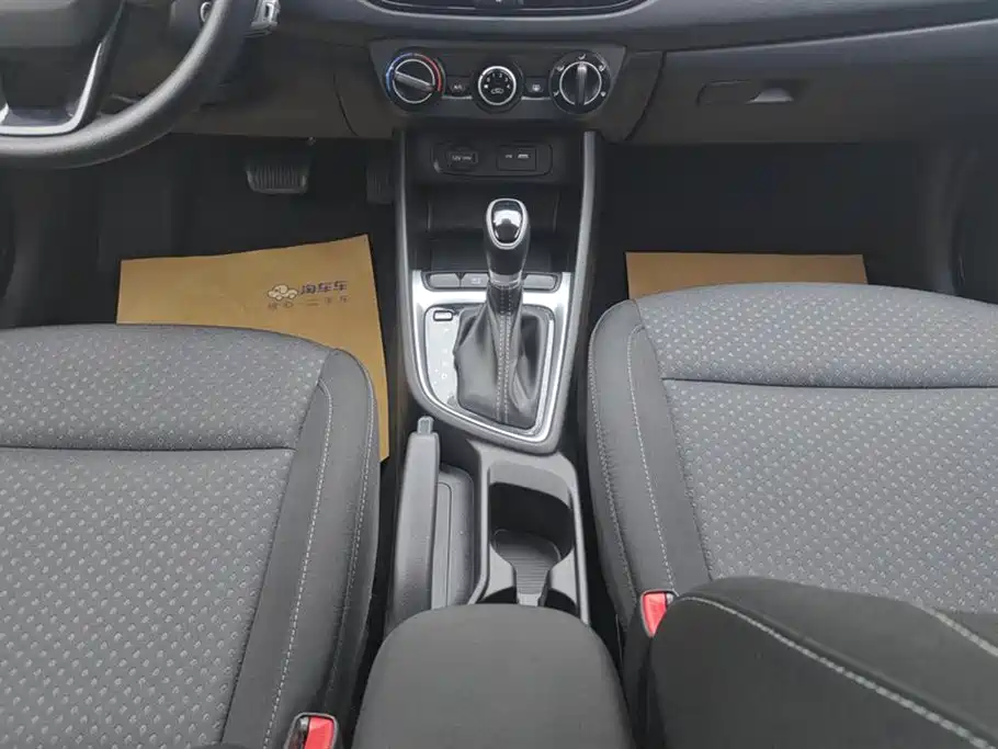 Hyundai Elantra 2020 1.6L Auto GL Pleasing Edition фото 16