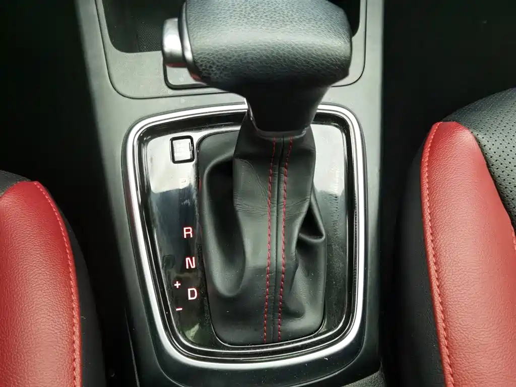 Kia KX CROSS 2018 1.6L Automatic Smart Sunroof Edition фото 13
