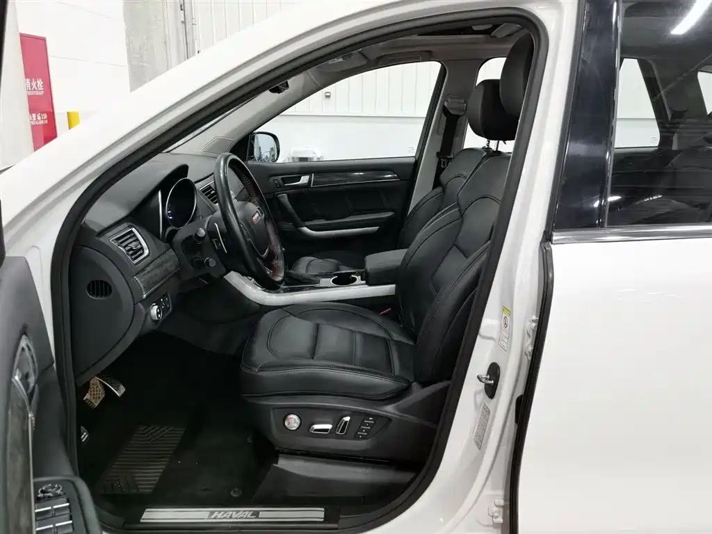 Haval H8 2015 2.0T 4WD Luxury фото 10