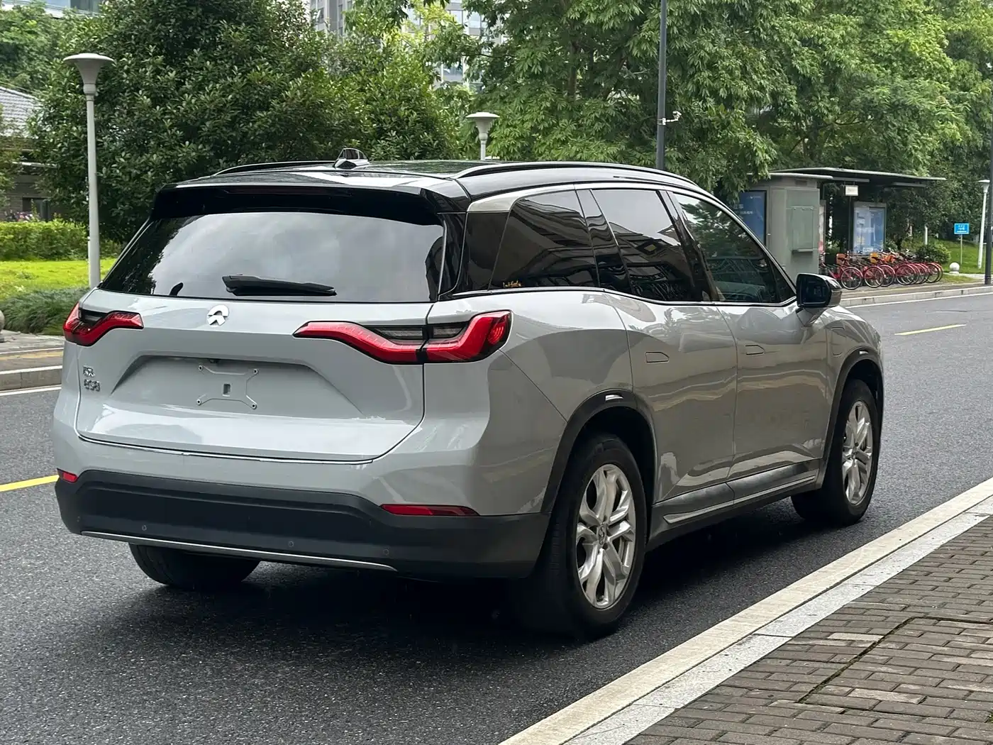 NIO ES8 2019 2018 355KM Standard 6-Seater