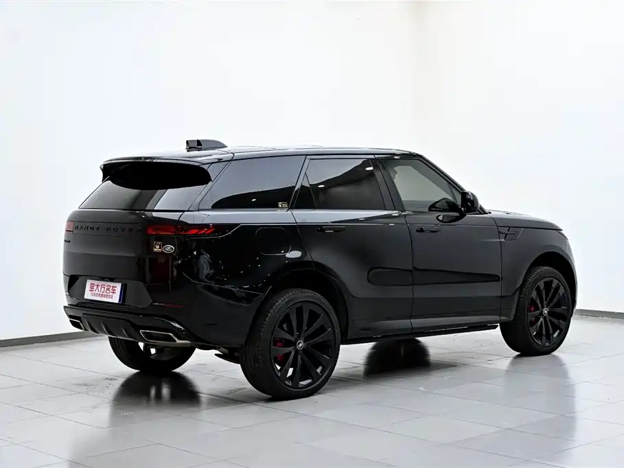 Land Rover Range Rover Sport 2025 400PS Hidden Edge Special Edition фото 7