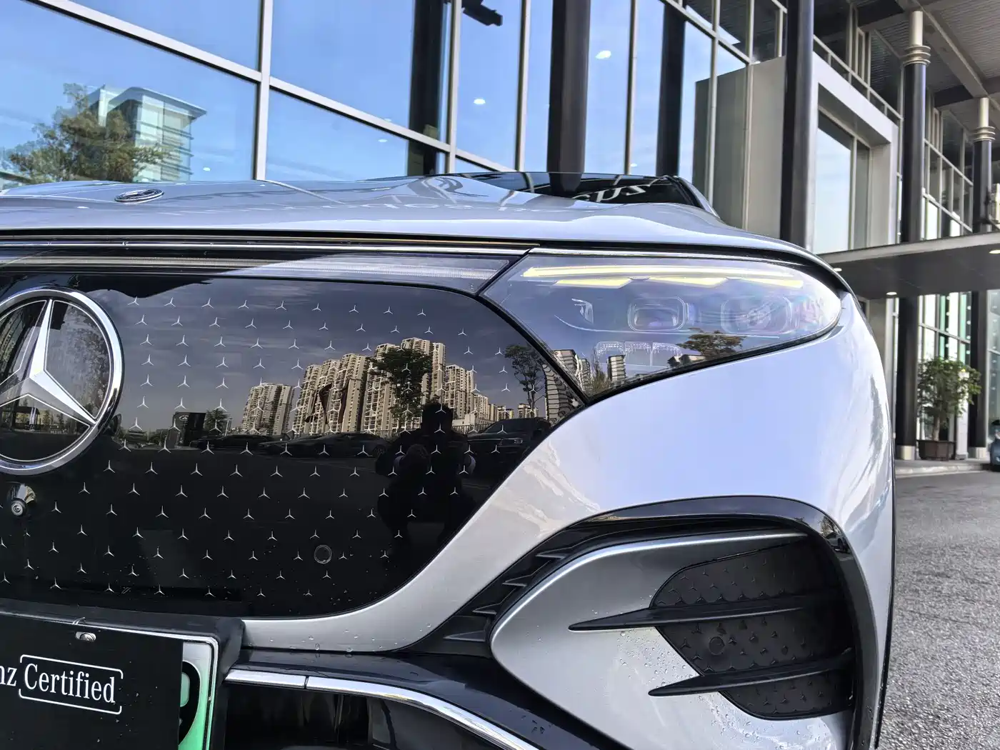 MERCEDES-BENZ EQS SUV