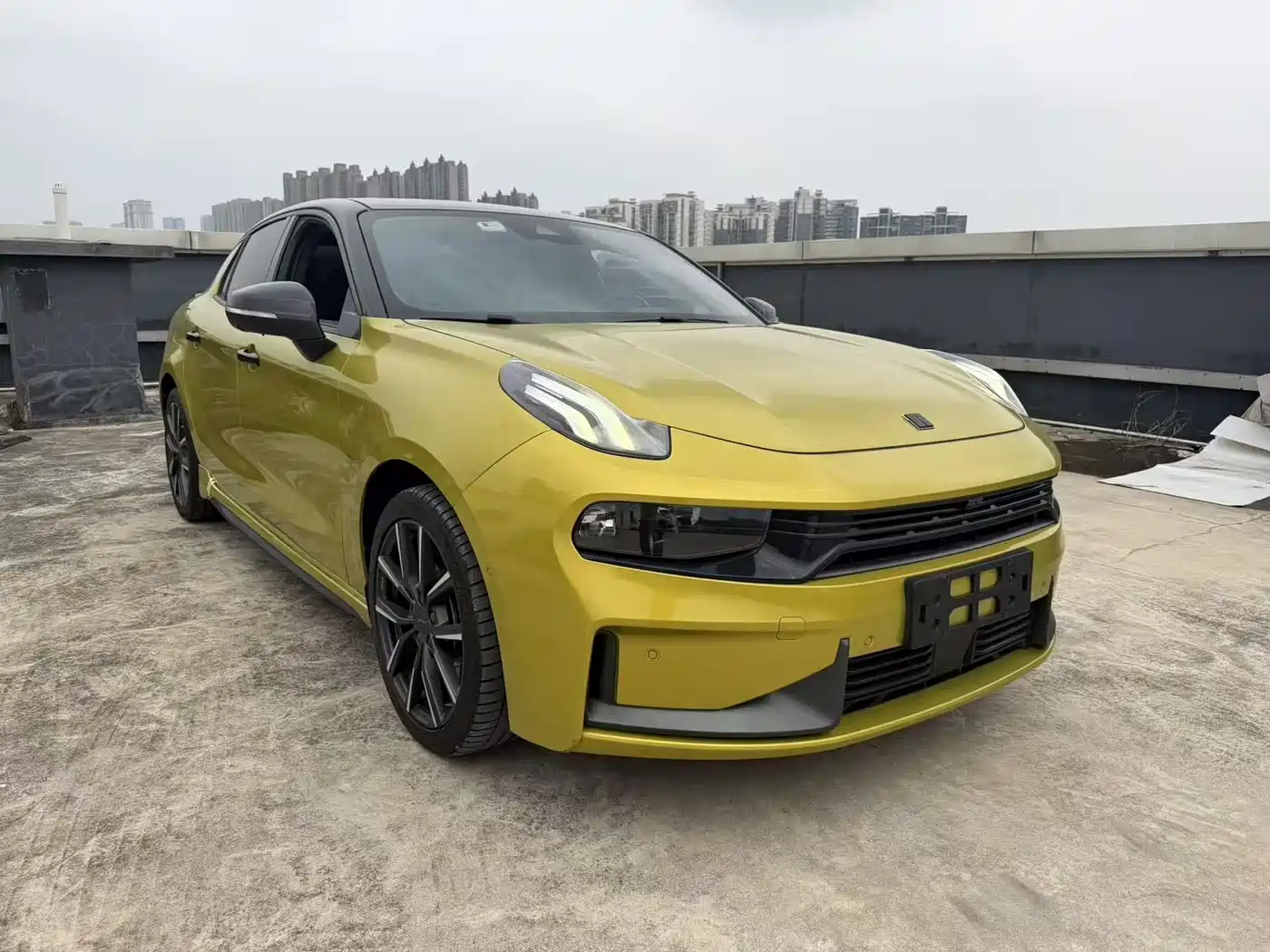 Lynk & Co 03 2021 03+ 2.0TD Auto Wind Rider Edition фото 3