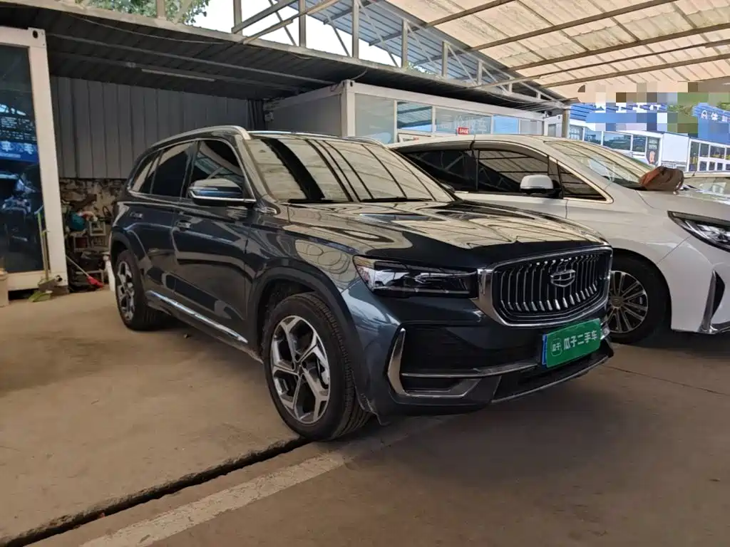 Фото 4 - Geely Monjaro