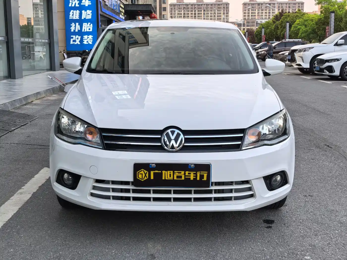 Volkswagen Jetta 2015 Value Edition 1.6L Manual Comfort фото 2