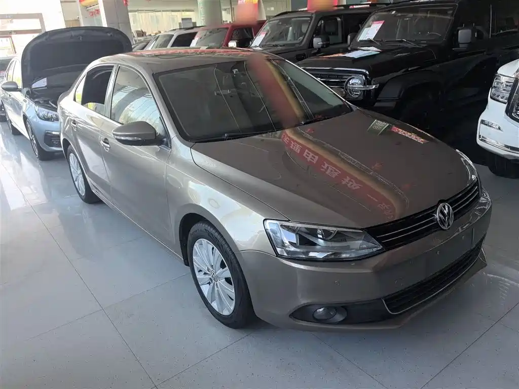 Volkswagen Sagitar 2014 Facelift 1.4TSI Automatic Luxury фото 4