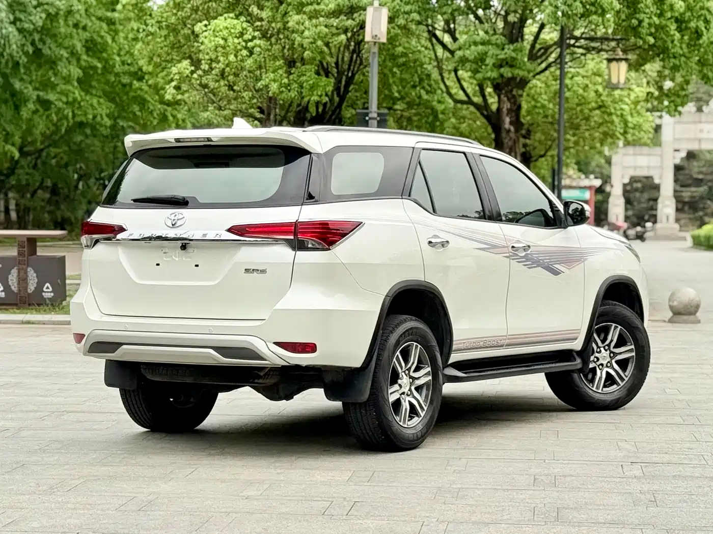 Toyota Fortuner 2016 2.7L Middle East Edition фото 6