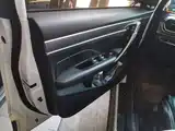 Фото 7 - Geely Coolray