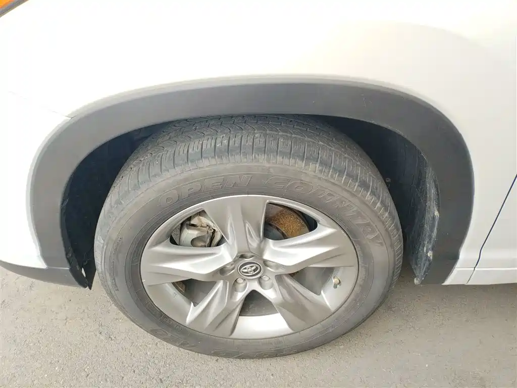 Toyota Highlander 2018 2.0T 4WD Premium 7-seater (China V) фото 23