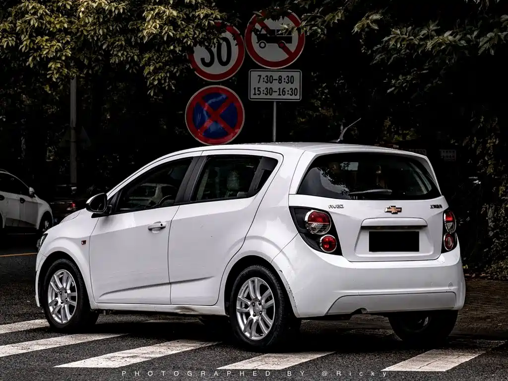 Chevrolet Aveo 2011 2011 Hatchback 1.6L AT SX