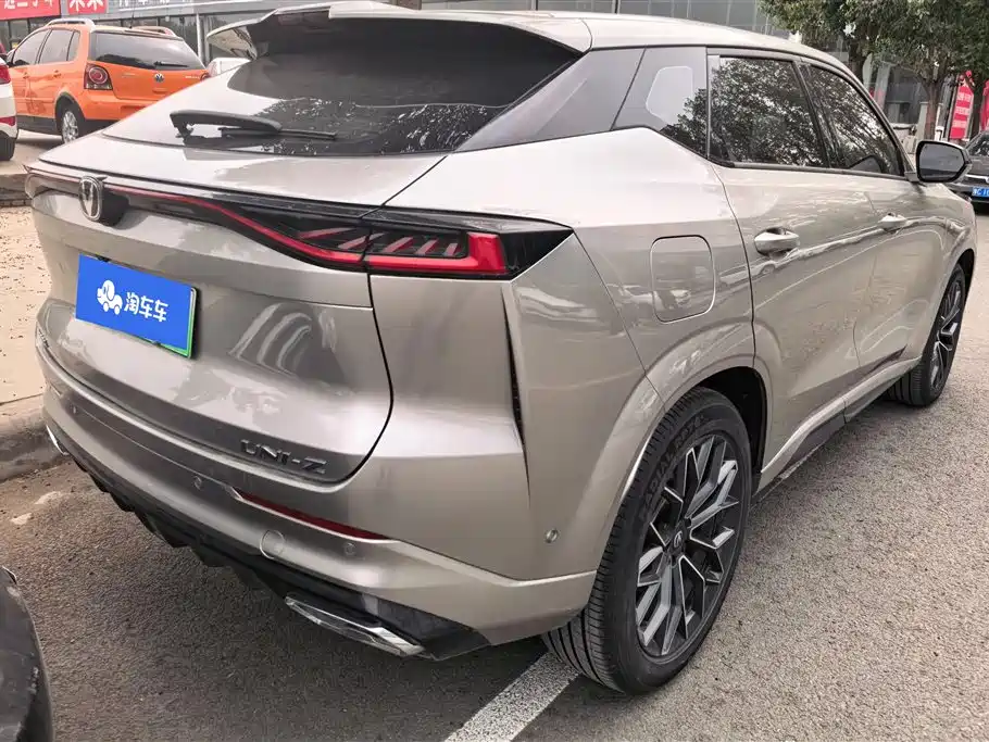 CHANGAN UNI Z NEW ENERGY