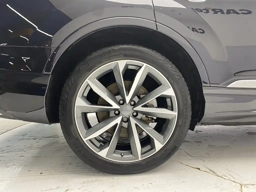 Audi Q7 2020 55 TFSI quattro S line Sport фото 11