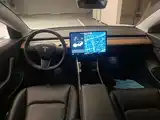 Фото 10 - Tesla Model 3