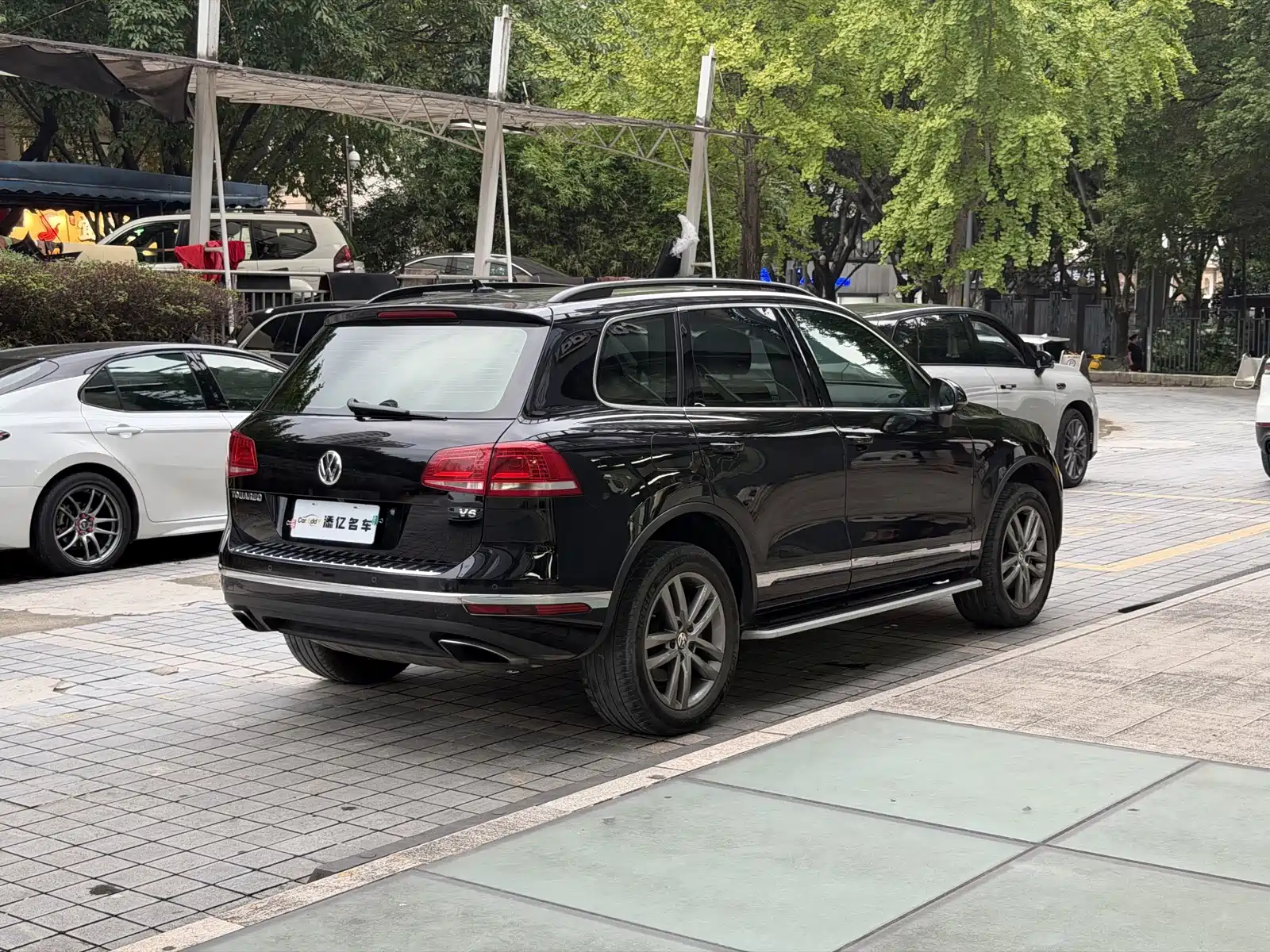 Фото 5 - Volkswagen Touareg