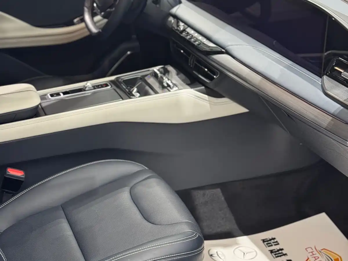 Lincoln Z 2022 2022 Facelift iCool Premium Elegance Edition