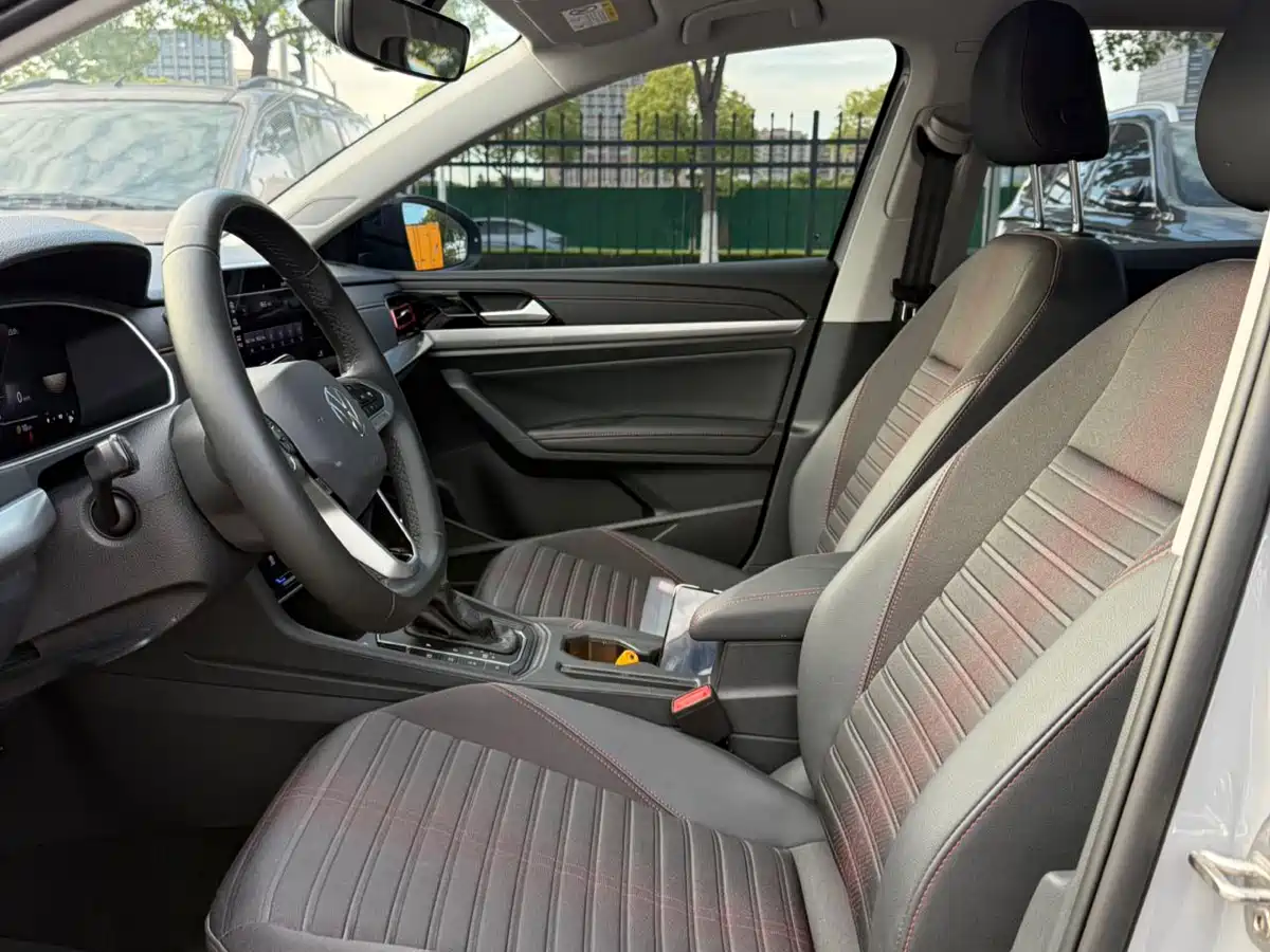 Volkswagen Lavida 2023 280TSI DSG Starlight Comfort Edition фото 6