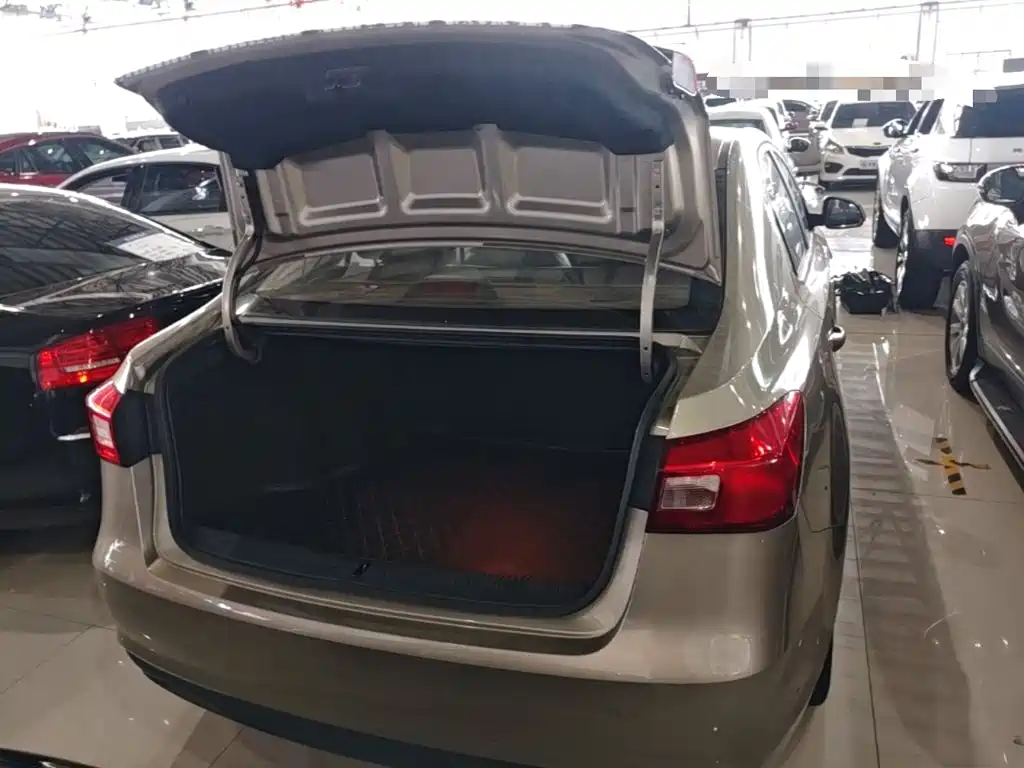 Roewe 360 2017 2017 1.5L Auto Luxury Edition