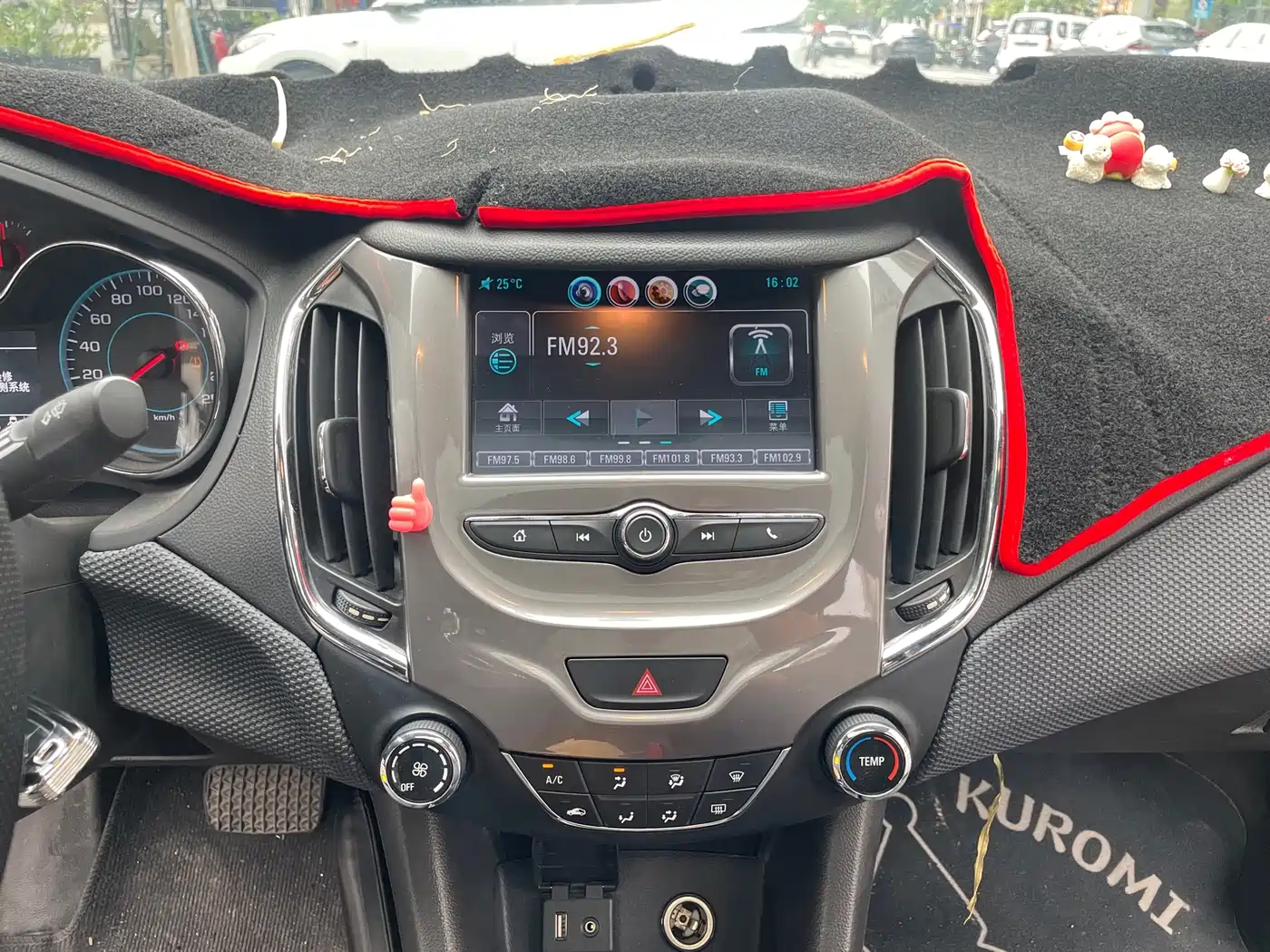 Chevrolet Cruze 2017 1.5L Automatic Pioneer Sunroof фото 14