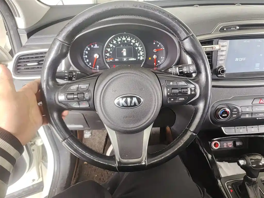 Kia Sorento 2015 Sorento L 2.4L Gasoline 4WD Elite 5-seater China IV фото 7