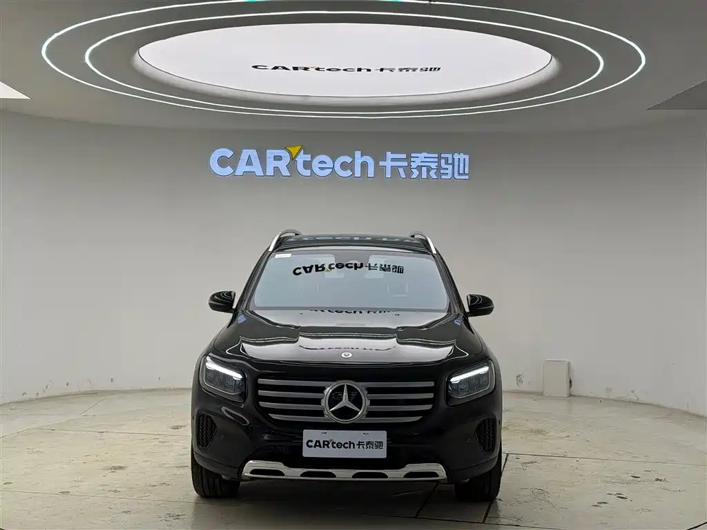 MERCEDES-BENZ GLB