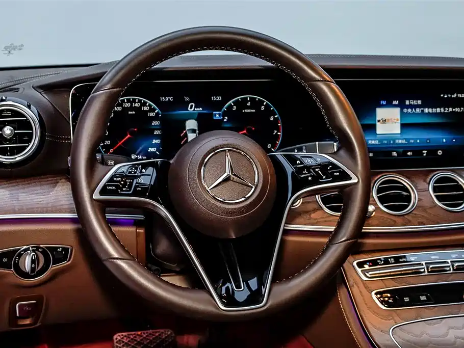 MERCEDES-BENZ E CLASS