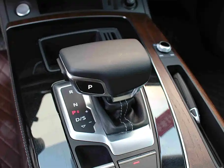 Audi Q5L 2021 45 TFSI Luxury Dynamic фото 10