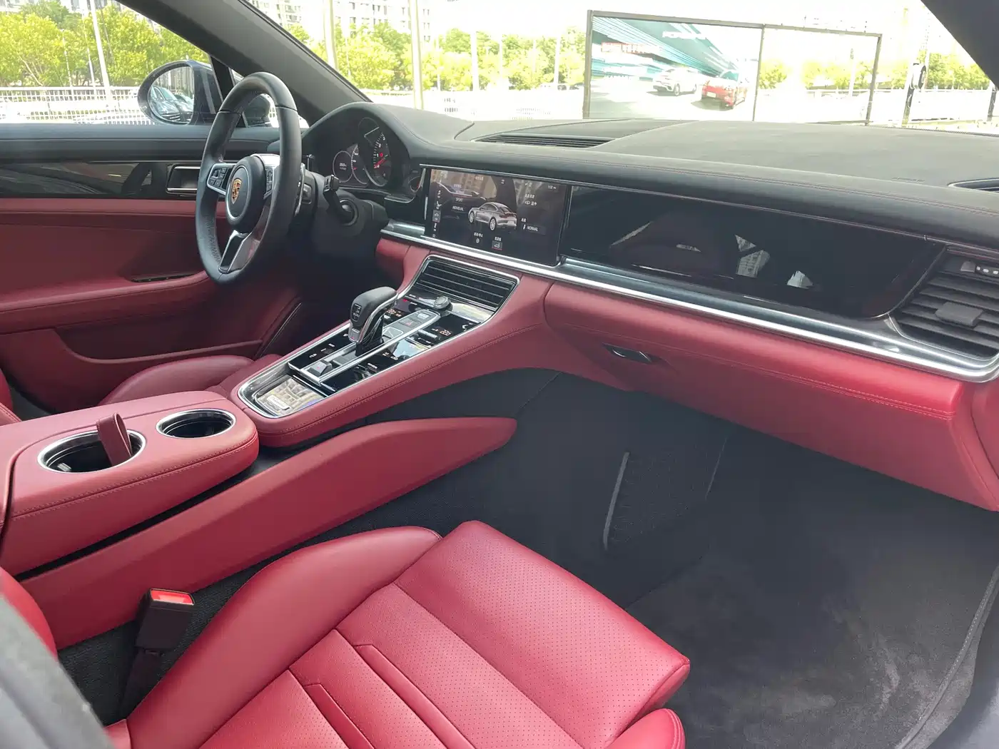 Porsche Panamera, миниатюра 10