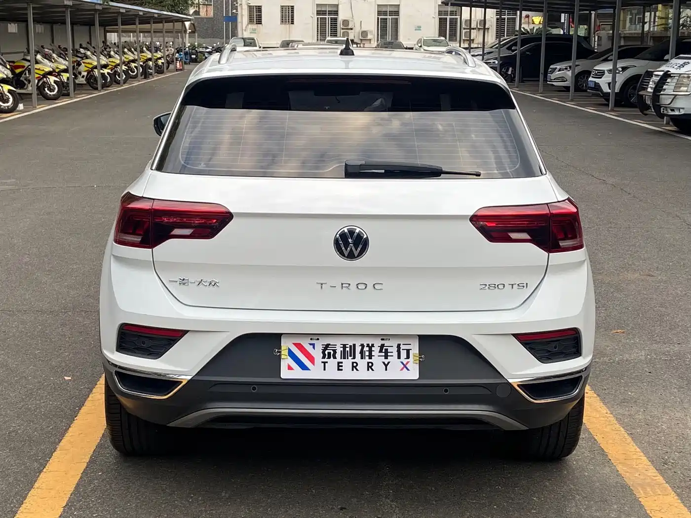 Photo 5 - Volkswagen T-ROC